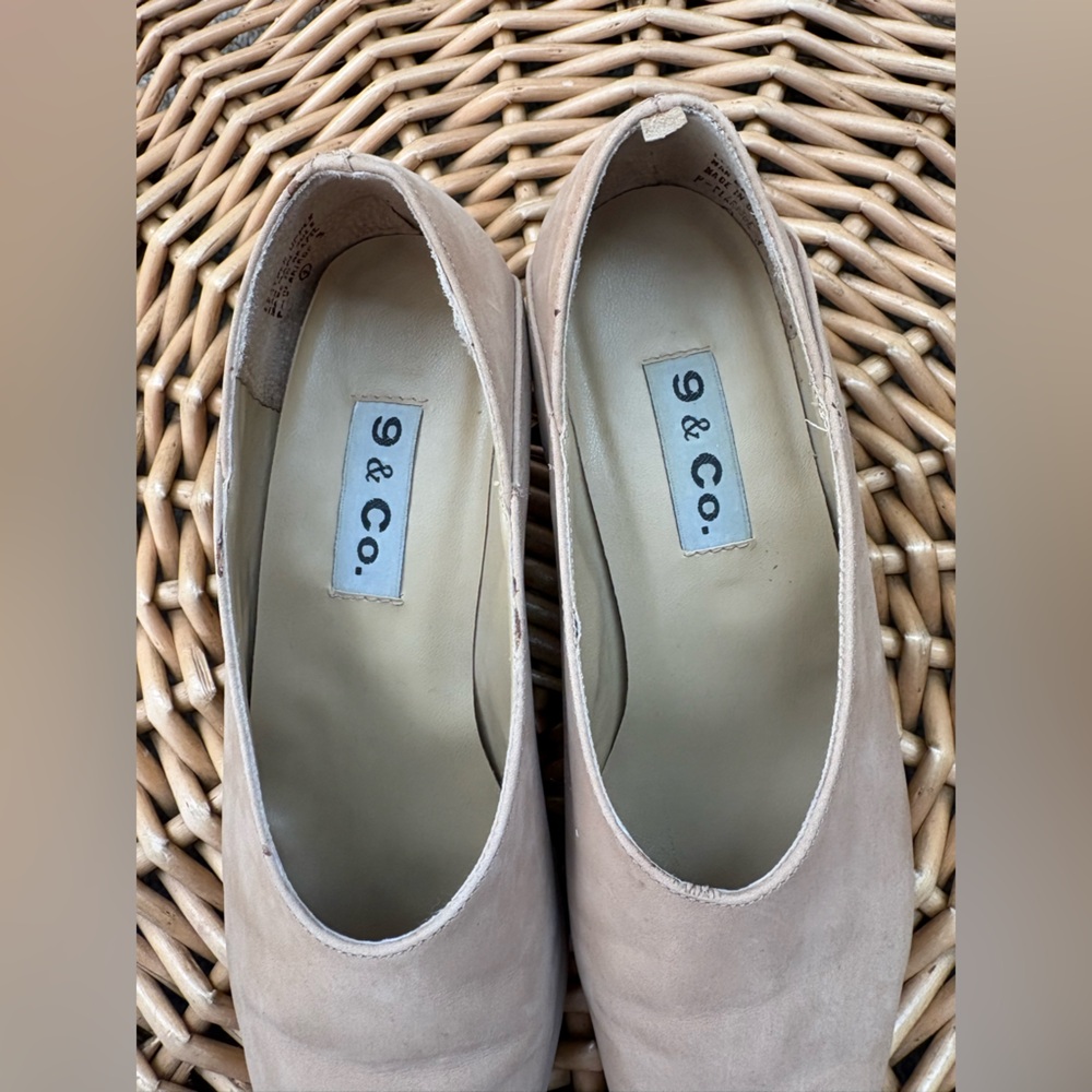 9 & Co. Vintage Light Tan Leather Pointed Loafers Wooden Heel Size 7 - Picture 6 of 8
